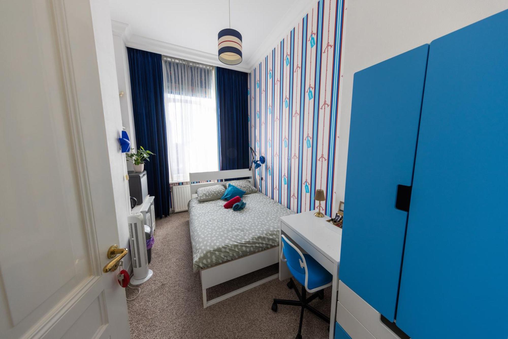 Flora's Palace - Scheveningen Appartement *