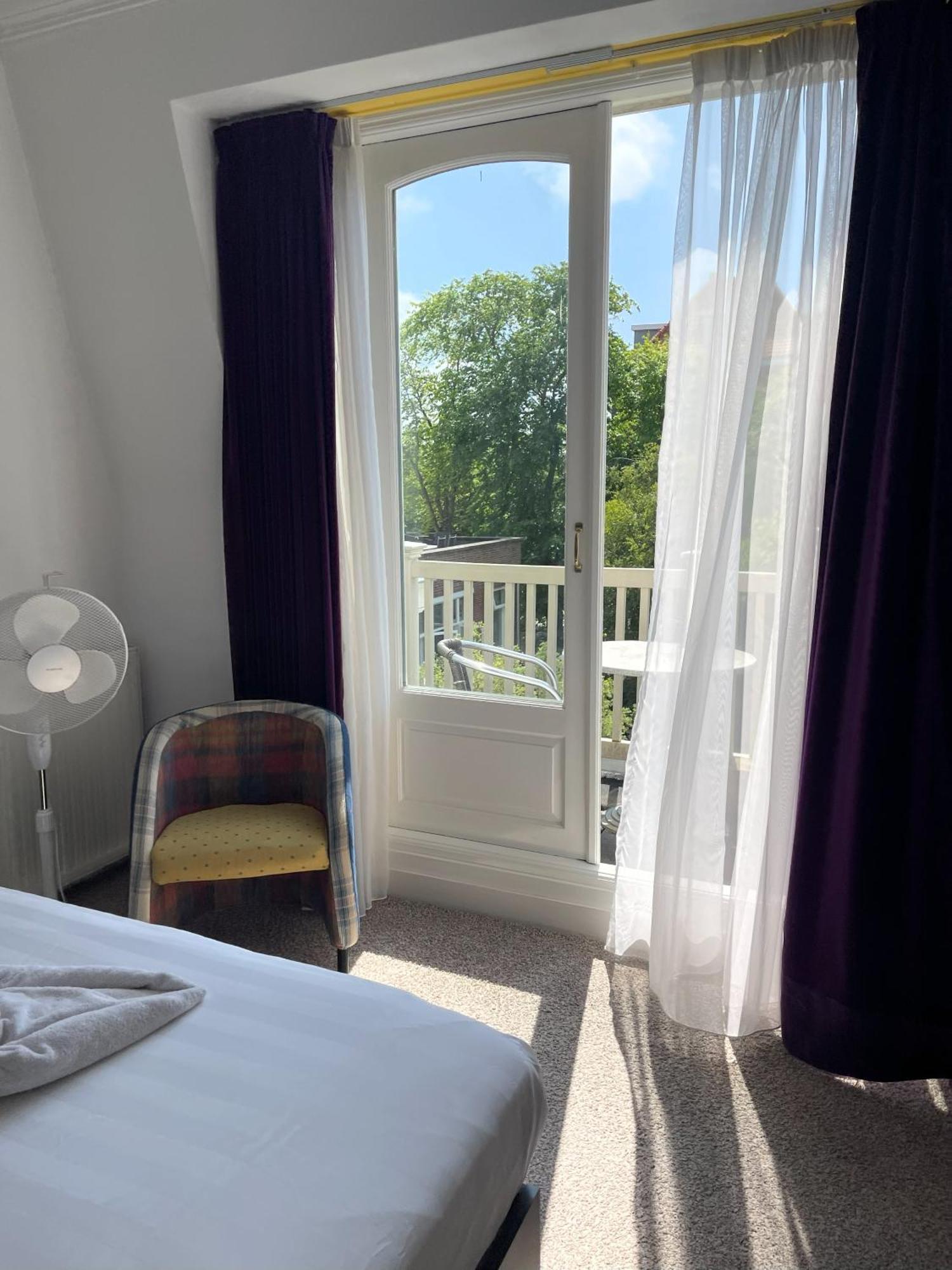 Flora's Palace - Scheveningen Appartement Den Haag