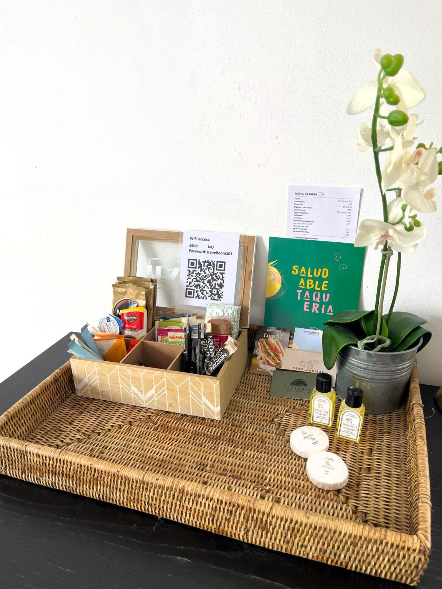 Flora's Palace - Scheveningen Appartement *